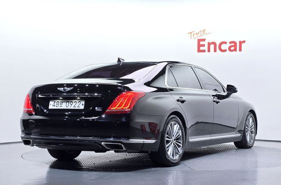 Genesis EQ900 3.3 T-GDI AWD Premiun Luxury — пробег 91 079 км — фото 2 из 5