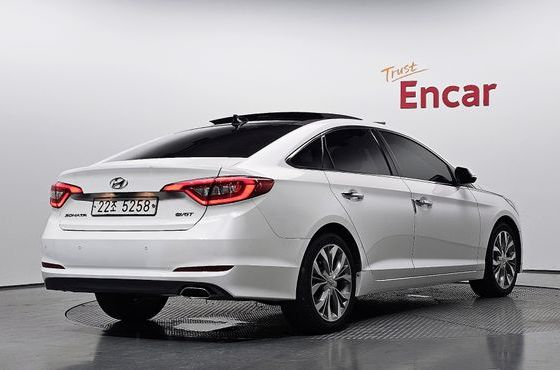 Hyundai Sonata 1.7 Diesel Smart Special — пробег 133 108 км — фото 2 из 5