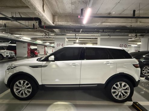 Land Rover Range Rover Evoque 2.0 TD4 SE — пробег 53 000 км — фото 3 из 5