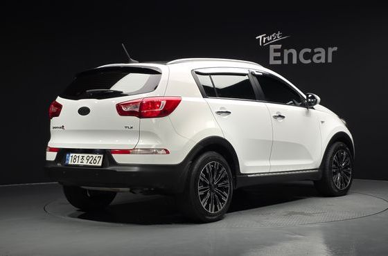 Kia Sportage Diesel 2WD TLX Deluxe — пробег 128 490 км — фото 2 из 5