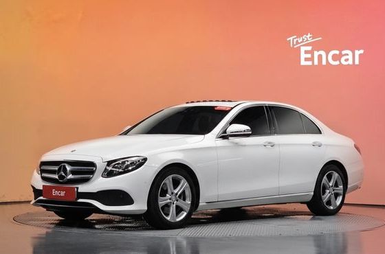 Mercedes-Benz E-Class E220d 4MATIC Avantgarde — пробег 113 036 км — фото 1 из 5