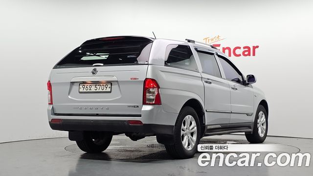 Ssangyong KORANDO 2.2 CX7 4WD Club — пробег 186 062 км — фото 2 из 5