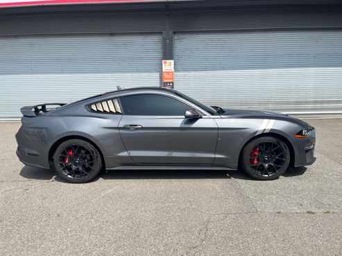 Ford Mustang Coupe — пробег 39 500 км — фото 2 из 5