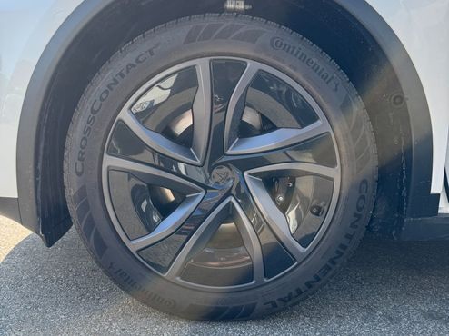 Tesla Model X AWD — пробег 4 247 км — фото 5 из 5