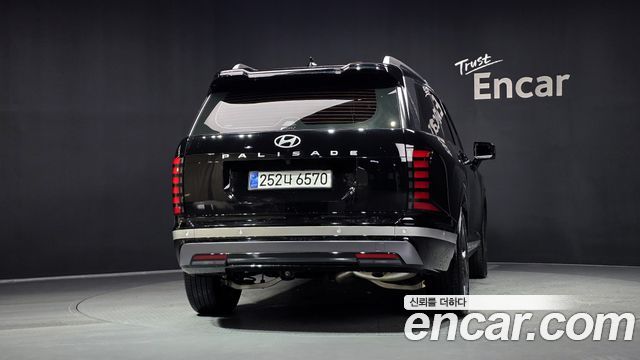 Hyundai Palisade HEV 2.5T 2WD 9-Seater Prestige — пробег 13 406 км — фото 4 из 5