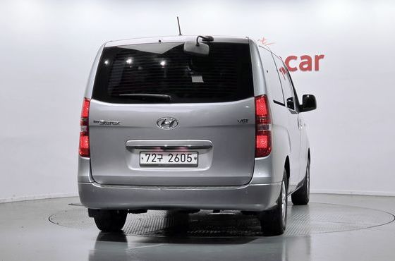 Hyundai Starex 12-Seater Wagon Smart — пробег 155 207 км — фото 4 из 5