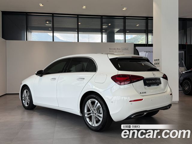 Mercedes-Benz A-Class из Кореи Encar