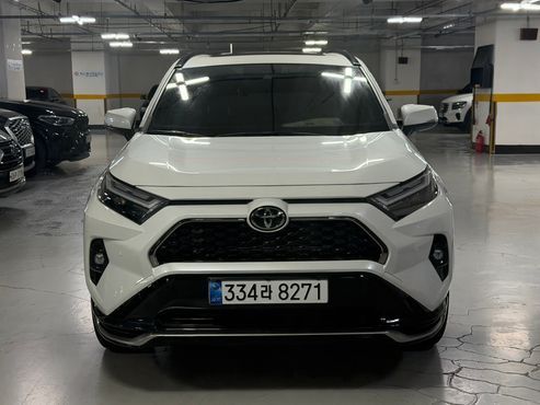 Toyota RAV4 2.5 4WD PHEV XSE — пробег 5 250 км — фото 2 из 5