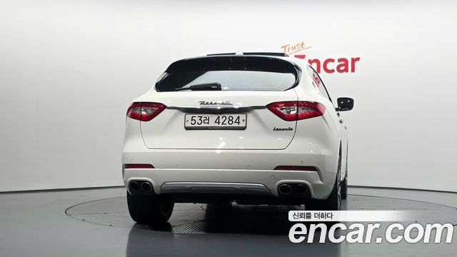 Maserati Levante 3.0 S AWD Luxury — пробег 140 075 км — фото 4 из 5