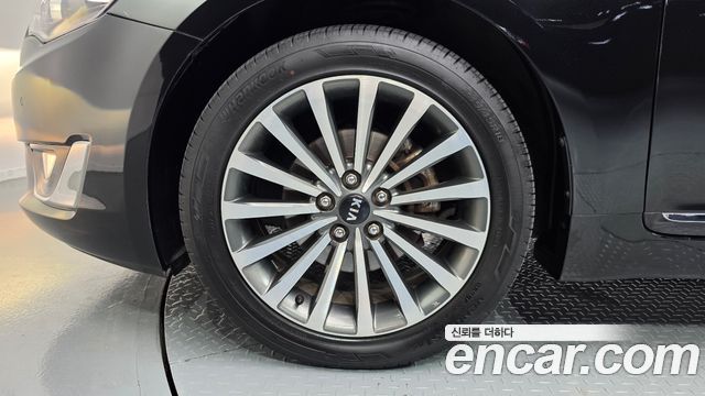 Kia K7 из Кореи Encar