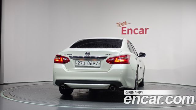 Nissan Altima из Кореи Encar