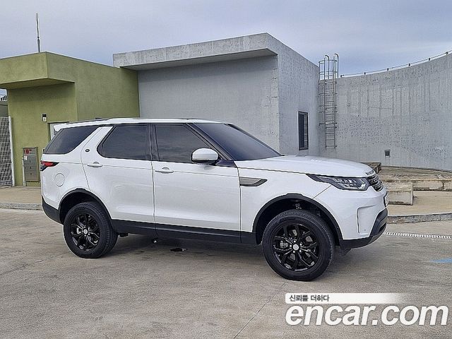 Land Rover Discovery 2.0 SD4 SE — пробег 68 031 км — фото 3 из 5