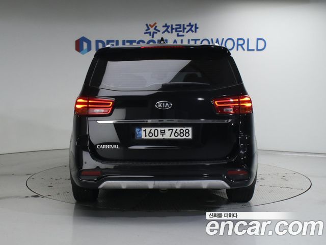 Kia Carnival из Кореи Encar