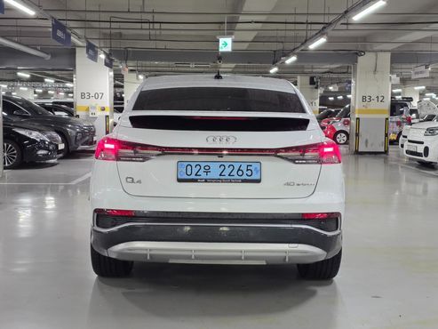 Audi Q4 e-tron 40 Premium Sportback — пробег 56 000 км — фото 5 из 5