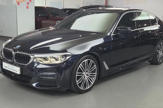 BMW 5-Series 530i M Sport Package Plus — пробег 57 431 км — фото 1 из 5