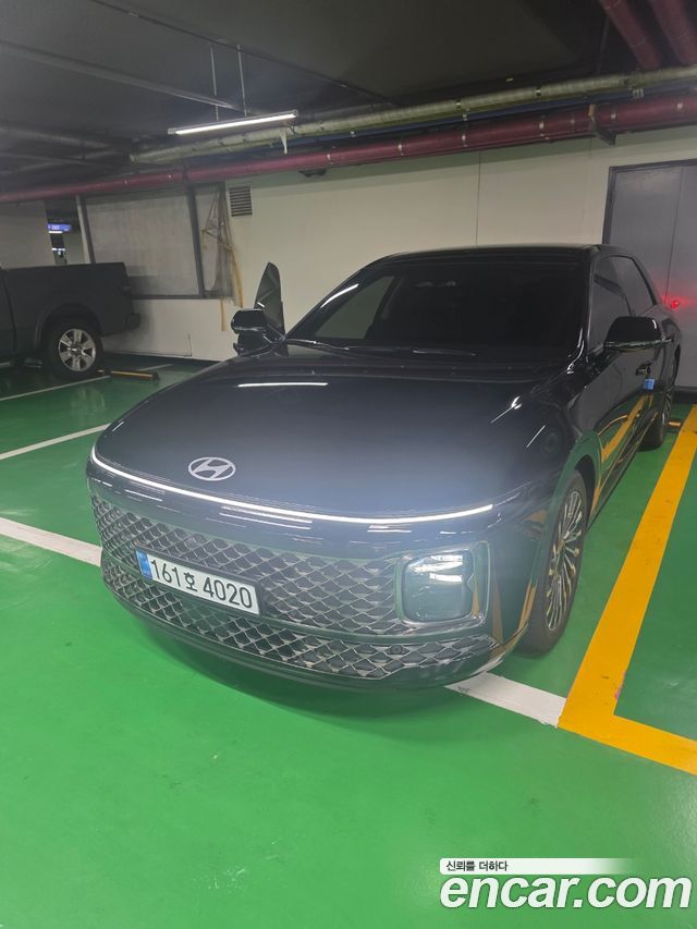 Hyundai Grandeur Caligraphy — пробег 1 800 км — фото 1 из 5