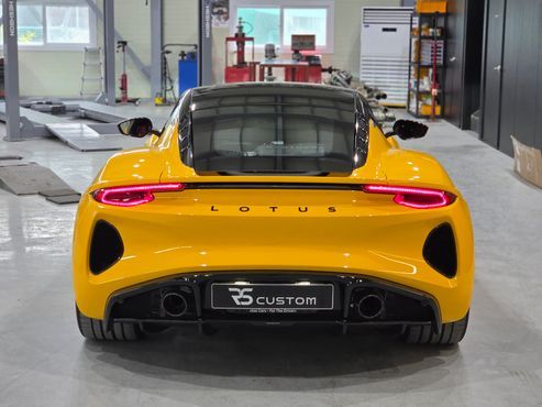 Lotus Emira 3.5 — пробег 8 000 км — фото 4 из 5