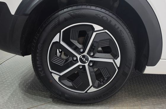 Kia Niro Prestige — пробег 27 191 км — фото 5 из 5