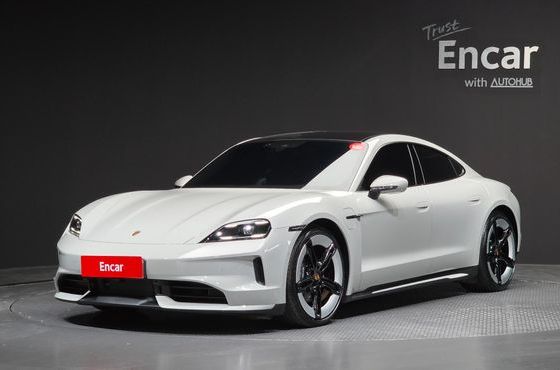 Porsche Taycan Base — пробег 12 315 км — фото 1 из 5
