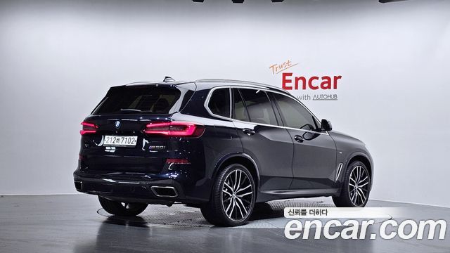 BMW X5 M50i — пробег 156 207 км — фото 2 из 5