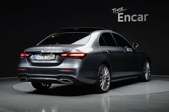 Mercedes-Benz E-Class E350 4MATIC AMG Line — пробег 98 677 км — фото 2 из 5