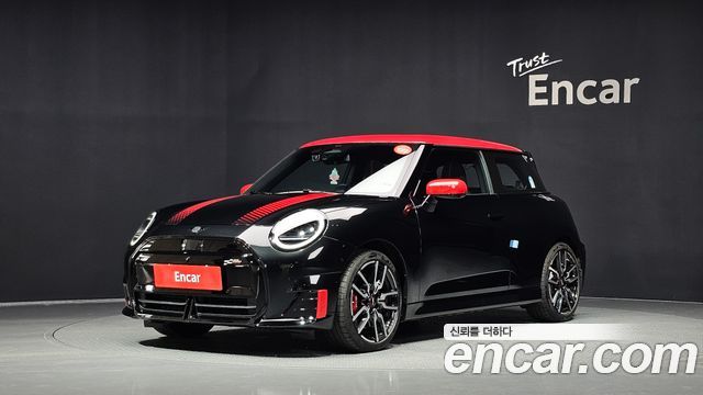 Mini Cooper JCW — пробег 5 278 км — фото 1 из 5