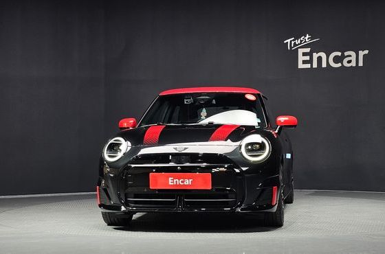 Mini Cooper JCW — пробег 5 278 км — фото 3 из 5