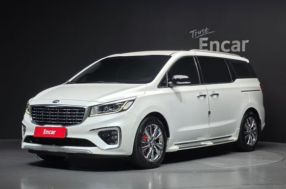 Kia Carnival 7-Seater Limousine VIP — пробег 110 636 км — фото 1 из 5