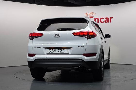 Hyundai Tucson Diesel 2.0 2WD Premium — пробег 142 079 км — фото 4 из 5