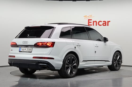 Audi Q7 55 TFSI Quattro Premium — пробег 7 069 км — фото 2 из 5
