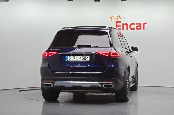 Mercedes-Benz GLE-Class GLE350e 4MATIC — пробег 29 365 км — фото 4 из 5