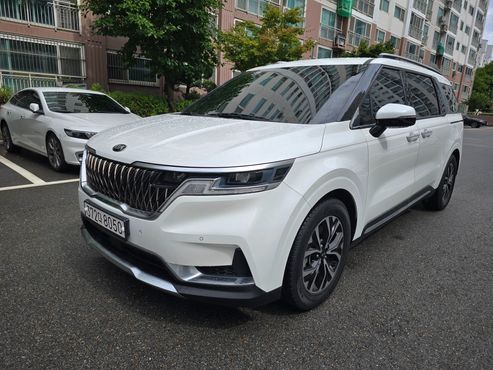 Kia Carnival Diesel 9-Seater Noblesse — пробег 83 000 км — фото 3 из 5