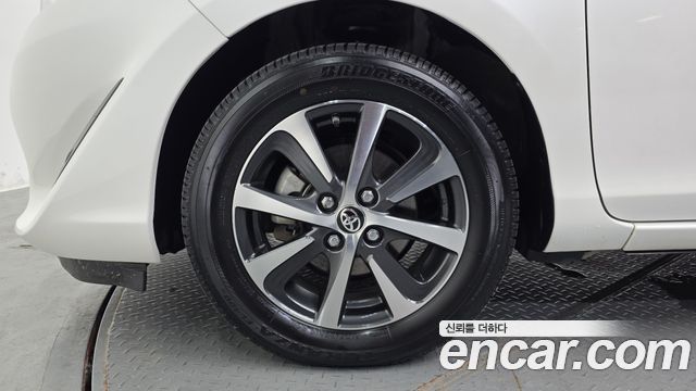 Toyota Prius 1.5 — пробег 51 518 км — фото 5 из 5