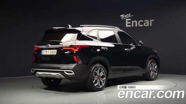 Kia Seltos из Кореи Encar