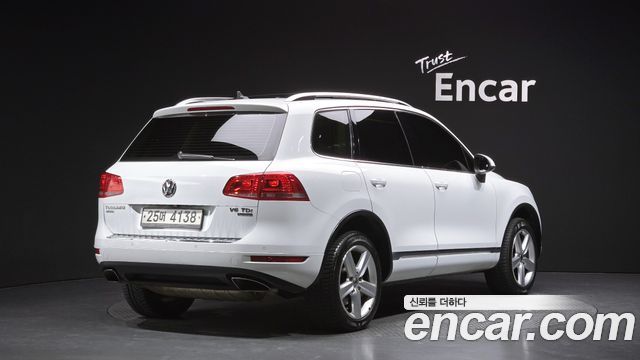 Volkswagen Touareg V6 3.0 TDI Bluemotion 7P5 — пробег 221 974 км — фото 2 из 5