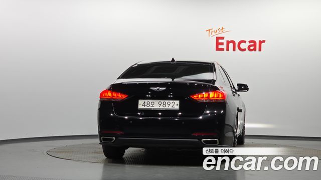 Hyundai Genesis из Кореи Encar