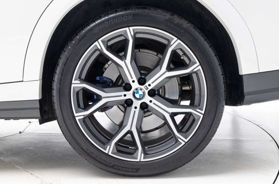 BMW X6 xDrive40i M Sport — пробег 76 808 км — фото 5 из 5
