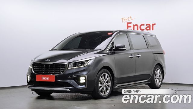Kia Carnival 9-Seater Prstige — пробег 178 718 км — фото 1 из 5