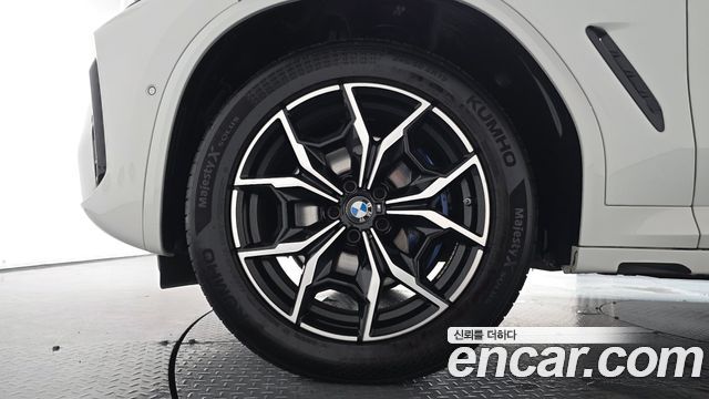BMW X4 xDrive20i M Sport — пробег 40 869 км — фото 5 из 5