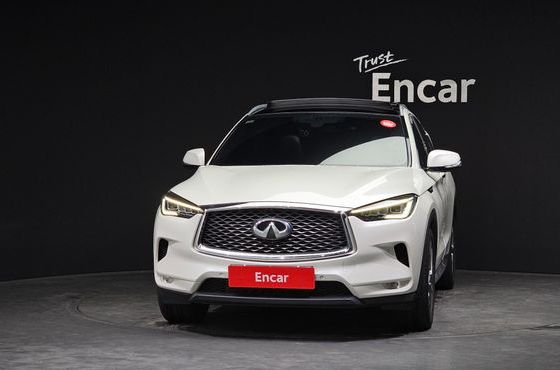 Infiniti QX50 2.0 Sensory AWD — пробег 69 064 км — фото 3 из 5