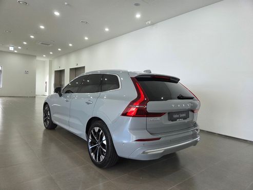 Volvo XC60 B5 Ultra Bright Air Sus — пробег 1 742 км — фото 2 из 5