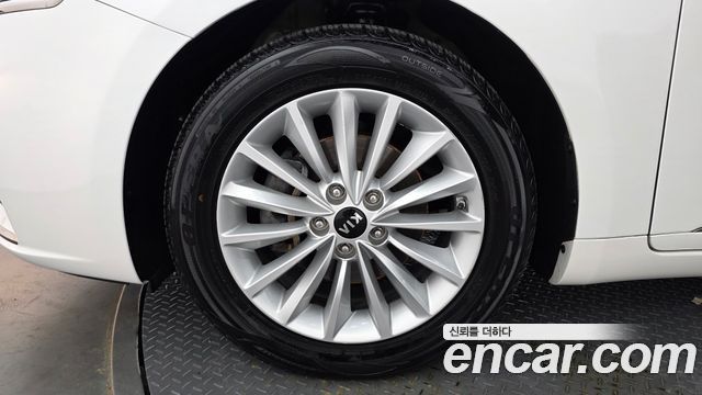 Kia K7 из Кореи Encar
