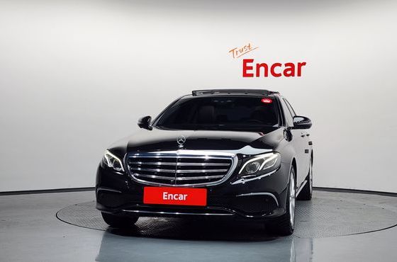 Mercedes-Benz E-Class E300 4MATIC Exclusive — пробег 92 691 км — фото 3 из 5
