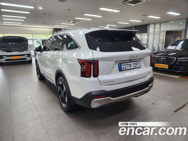 Kia Sorento HEV 1.6 4WD Signature — пробег 15 506 км — фото 2 из 5