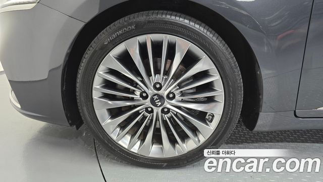 Kia K7 из Кореи Encar