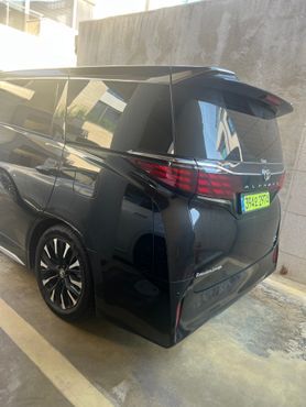 Toyota Alphard 2.5 HEV Executive AWD — пробег 14 175 км — фото 5 из 5