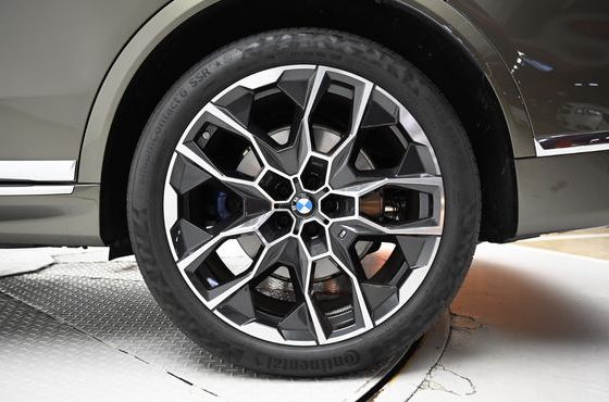 BMW X7 xDrive 40i M Sport 6STR — пробег 4 076 км — фото 5 из 5