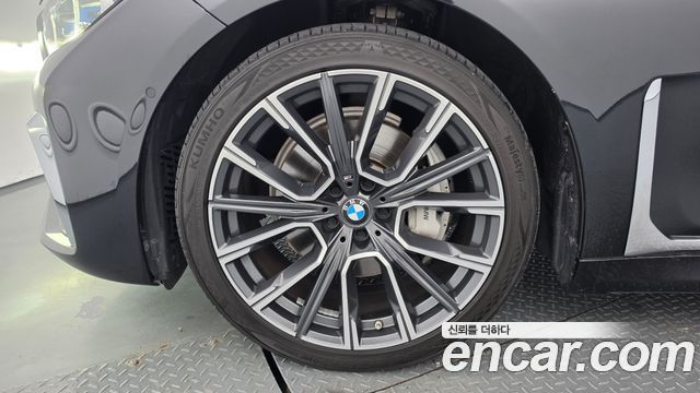 BMW 7-Series 740Li xDrive M Sport Package — пробег 68 791 км — фото 5 из 5