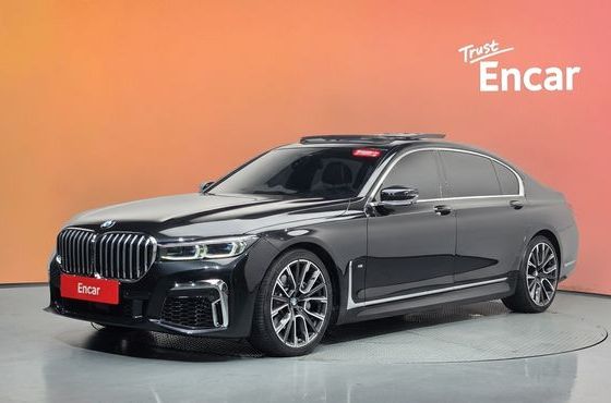 BMW 7-Series 740Li xDrive M Sport Package — пробег 68 791 км — фото 1 из 5