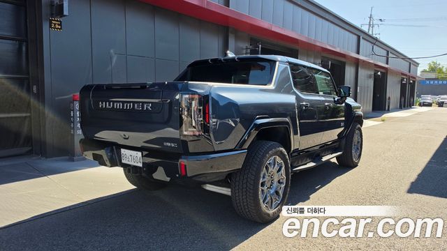 GMC Hummer EV e4WD — пробег 3 177 км — фото 2 из 5
